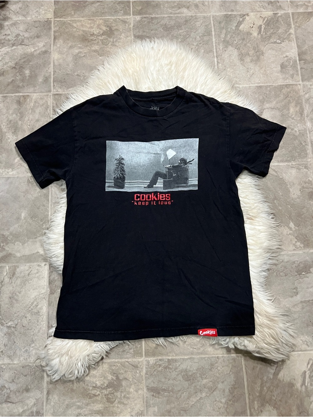 Men’s Black 420 Smokers Friendly Graphic Tee - Keep It Loud